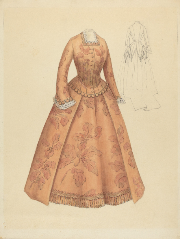 Ein detailliertes Kostümdesign aus dem 18. Jahrhundert für ein langes Kleid mit hohem Kragen, floral gemustertem Oberteil in Rosa, Lila und Blau sowie einer Spitzenborte am Rock.