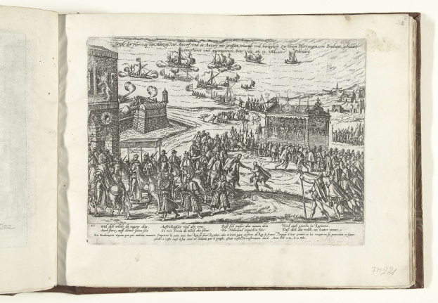 Offenes Buch mit einer Illustration einer Menschenmenge auf einer Seite, die Text und Bilder enthält und eine animierte Diskussion zeigt.