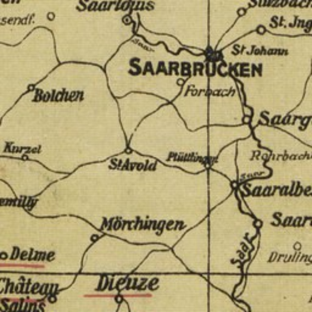Detailierte Vintage-Karte von Saarbrücken, Deutschland, zeigt Straßen, Gebäude und Sehenswürdigkeiten in einer klassischen Serifenschrift.